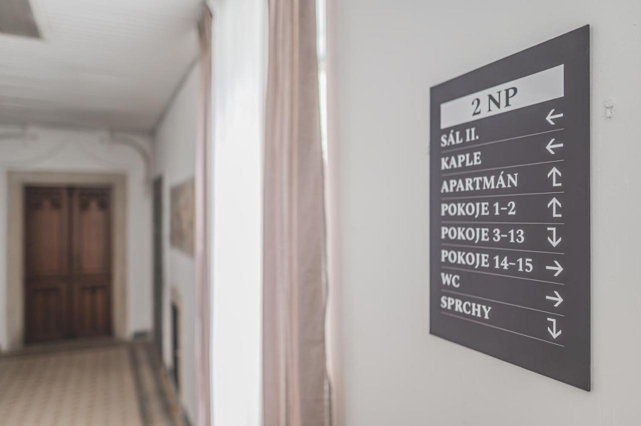 Zámecký Areál Apartmán Holovousy