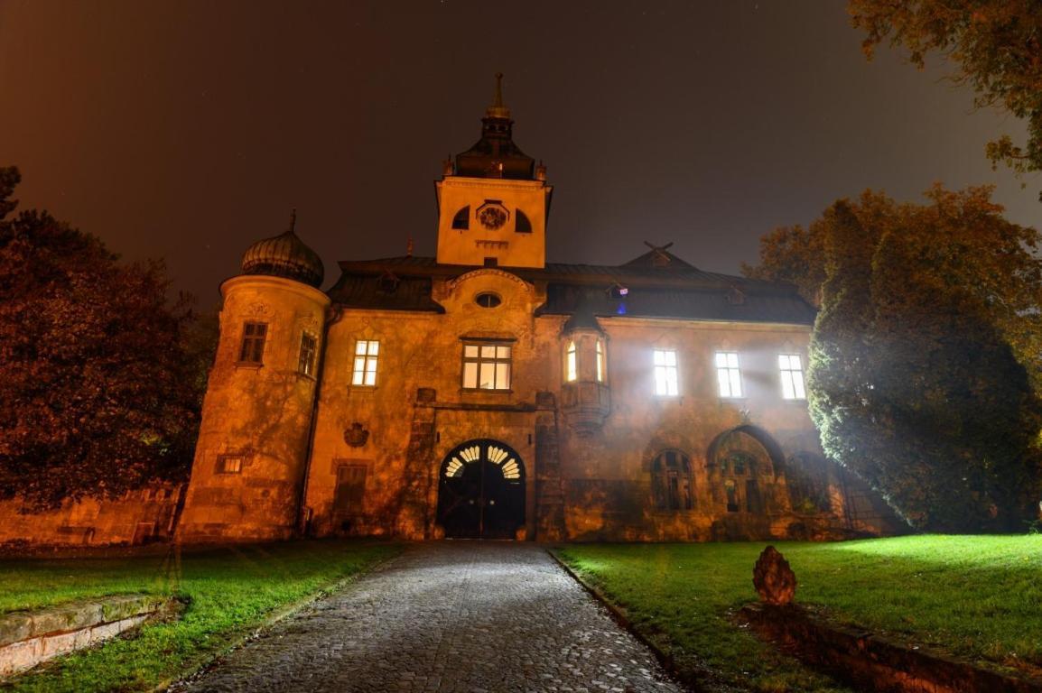 Zámecký Areál Apartmán *