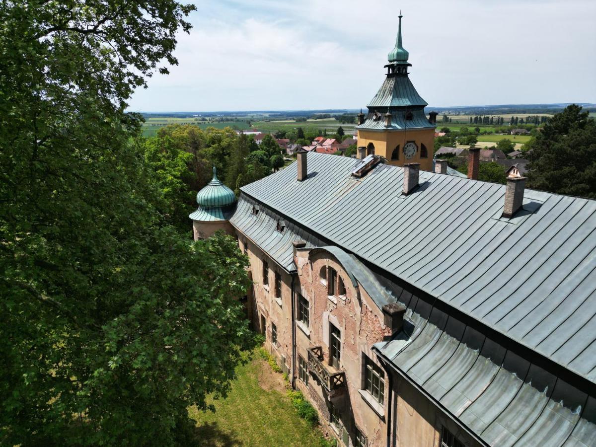 Apartmán Zámecký Areál Holovousy